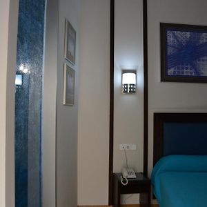 Hotel Y Apartamentos Dona Lola